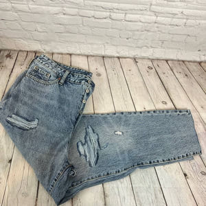 Old Navy Women’s 18 Extra High Rise OG Straight Ripped Raw Hem Jeans Light Wash